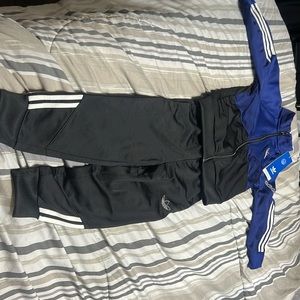 Adidas tracksuit size 4t